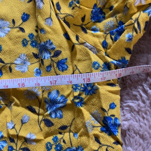 Floral top - M - Picture 5 of 5